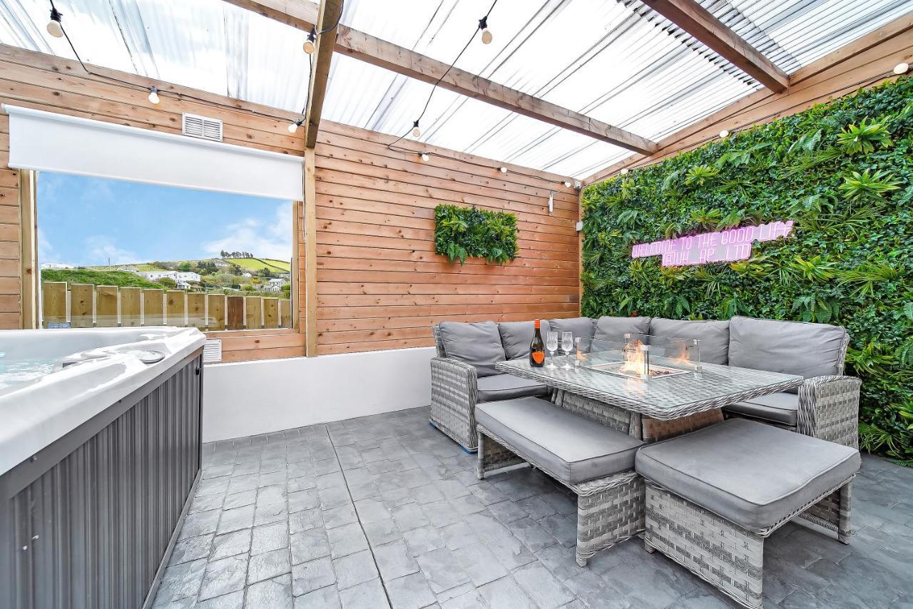 Glenside 'sleeping 4 Guests' Villa