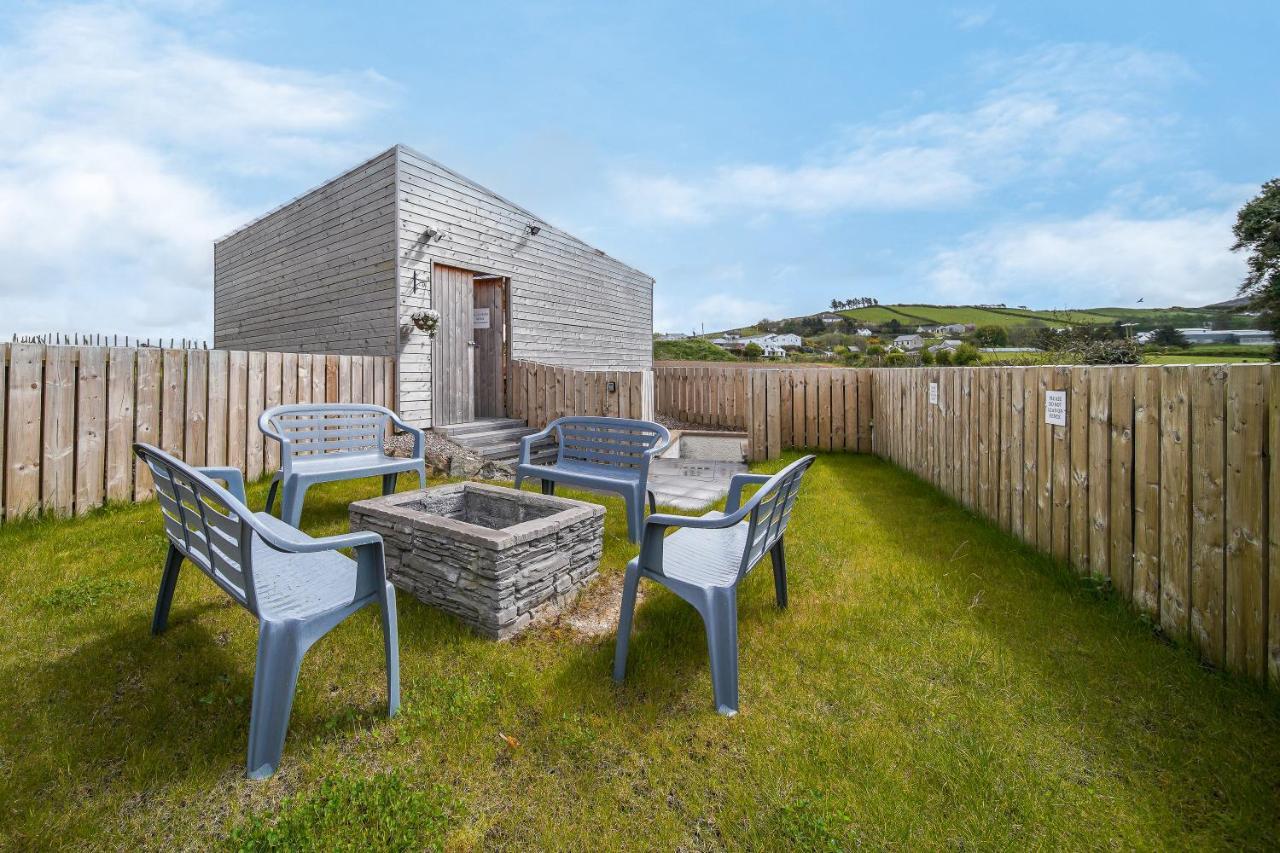 Glenside 'sleeping 4 Guests' Buncrana